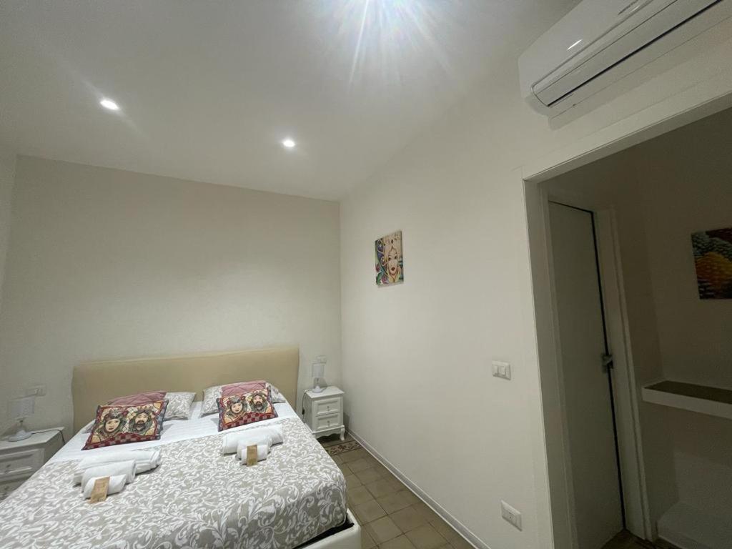 Sleep Inn Catania Rooms - Affittacamere Bagian luar foto
